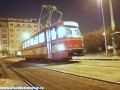 Jak by řekl jeden z pánů instruktorů tramvajácké školy, ta tramvaj (cvičný vůz T3R.P ev.č.5525) v té smyčce Olšanské hřbitovy oslňovala ledovými květy na oknech :-) | 29.12.2008