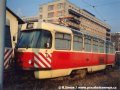 Již vyřazený pracovní vůz T3 ev.č.5535 čeká na likvidaci v areálu nádraží ČD Praha - Smíchov. | 22.11.1995