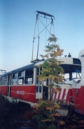 Již vyřazený sněhový pluh T3 ev.č.5542 čeká na likvidaci v areálu nádraží ČD Praha - Smíchov. | 17.9.1995