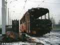 Kolejový brus T3 ev.č.5571 po požáru v areálu vozovny Hloubětín | 27.11.1996